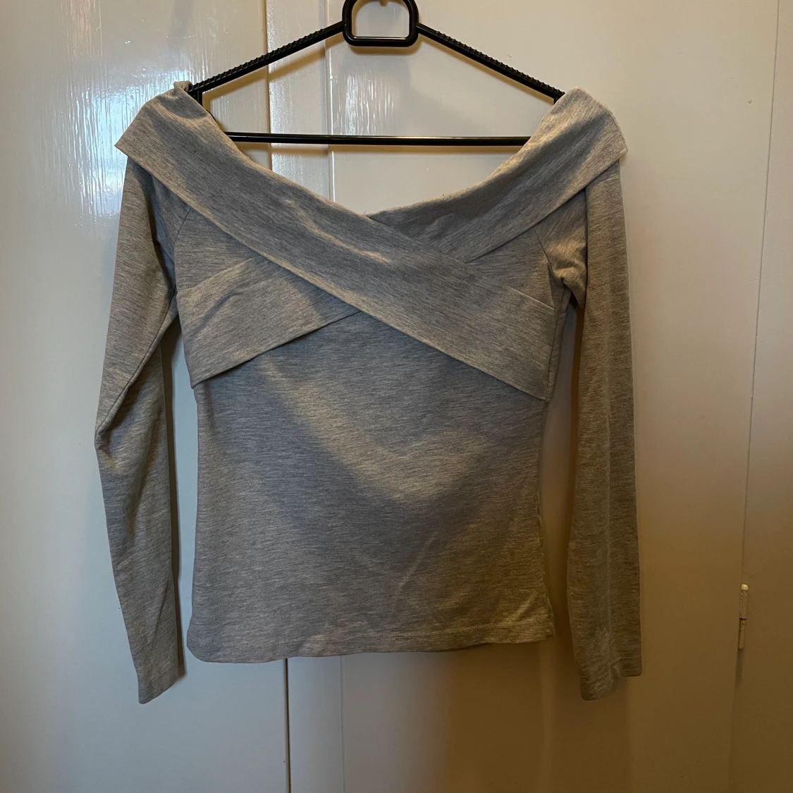 Offshouldertröjq 