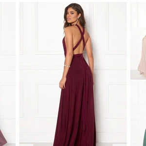 Balklänning från bubbleroom - Perfekt klänning inför balen eller andra evenemang. Använd en gång och är insydd lite i midjan men passar perfekt på en S. Köparen står för frakten. Nypris är 1199