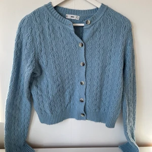 Kofta - Jättefin och mysig kofta!! I mycket bra skick 💞