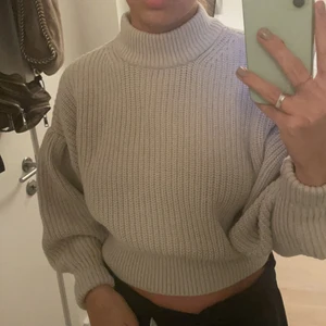 Stickad tröja - Stickad tröja från Hm, storlek S