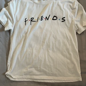 Friends tröja - Mjukt material. Från Zaful. Köparen står för frakten 