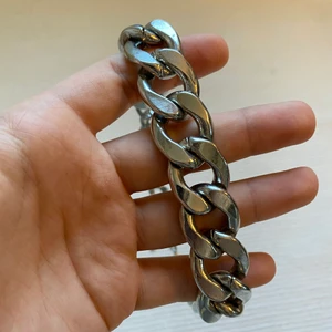 Kedja - Tjock silverfärgad kedja❤️‍🔥