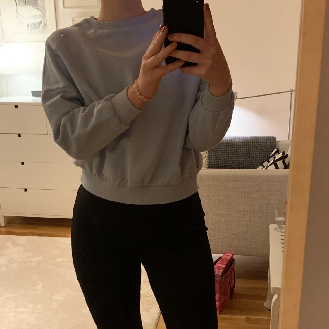 Babyblå sweatshirt