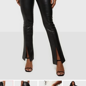 Skinnbyxor  - Säljer mina supersnygga skinnbyxor🙌🏽 Stl S (36), knappt använda så väldigt bra skick😍 Köparen står för frakten! (Inte samma som på modellen för de jag säljer är slutsålda men dem är nästan identiska)