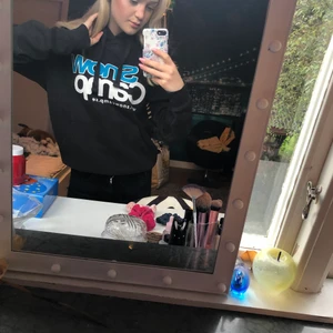 Hoodie - Snowcamp hoodie i Xs. använd ett par gånger men är fortfarande i bra skick. originalpris är 400 kronor