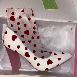 Sötaste klackarna - Världens sötaste klackar som tyvärr är för smala för mig 😩💔