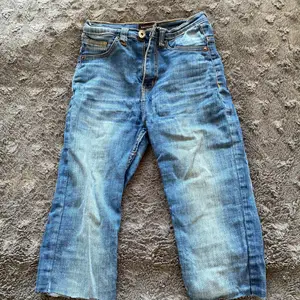 Begagnade jeans från Sally&Circle stl 34