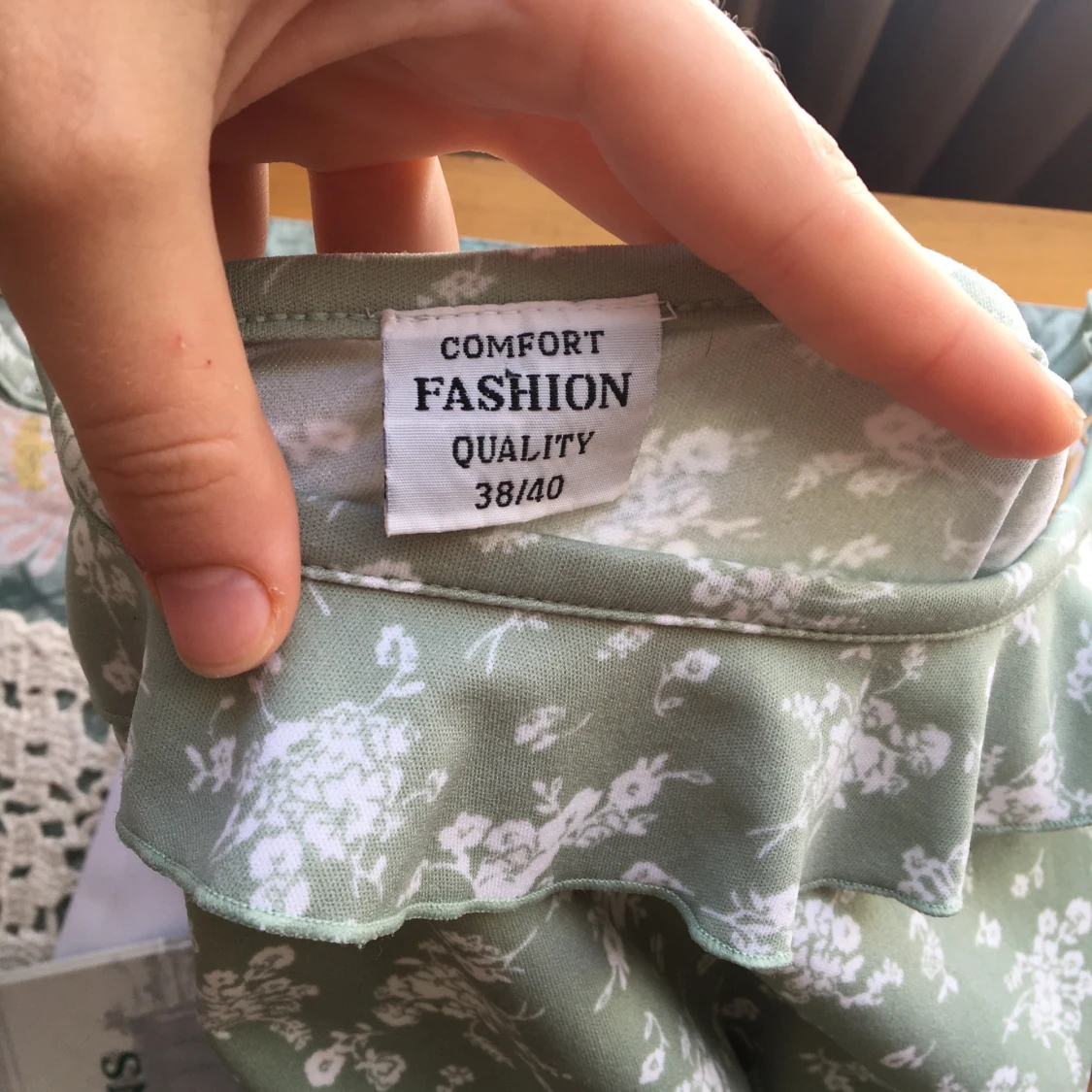 Pistagefärgad klänning - 91