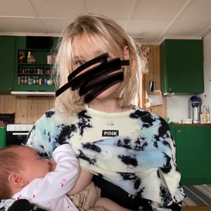 Oversized tröja - Från pink, jätte fin och så skön tröja i stl M för större passform. 