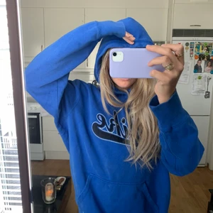 Vintage Nike hoodie - Oversized vintage nikehoodie, väldigt bra skick och skönt material!