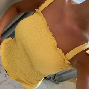 Topp - Super fin topp som aldrig använts!! Skriv för frågor 😊