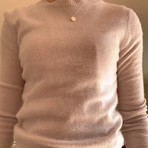 Cashmire tröja i ljus lila färg💞 - Cashmire tröja från zara som inte säljs längre!!💖