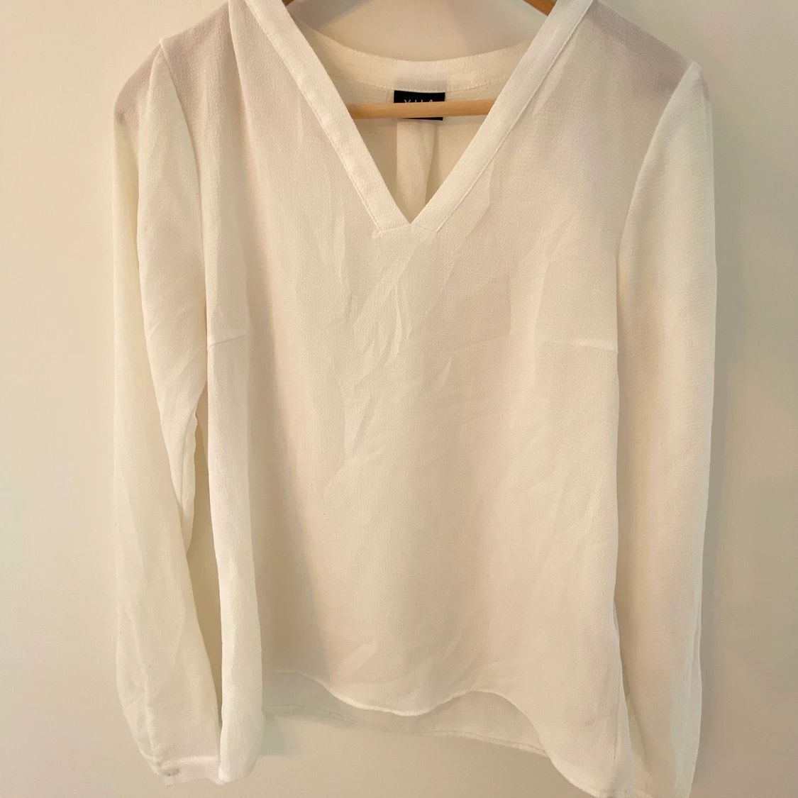 Blus från Vila i storlek s  - 90