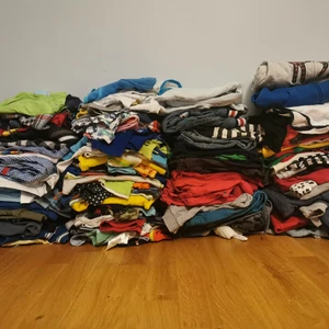 Barn kläder  - Pojk kläder str 80-86-92-96-104 nästan nya priset för allt paket