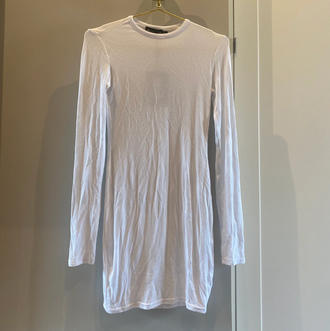 Vit tight PrettyLittleThing klänning - 90