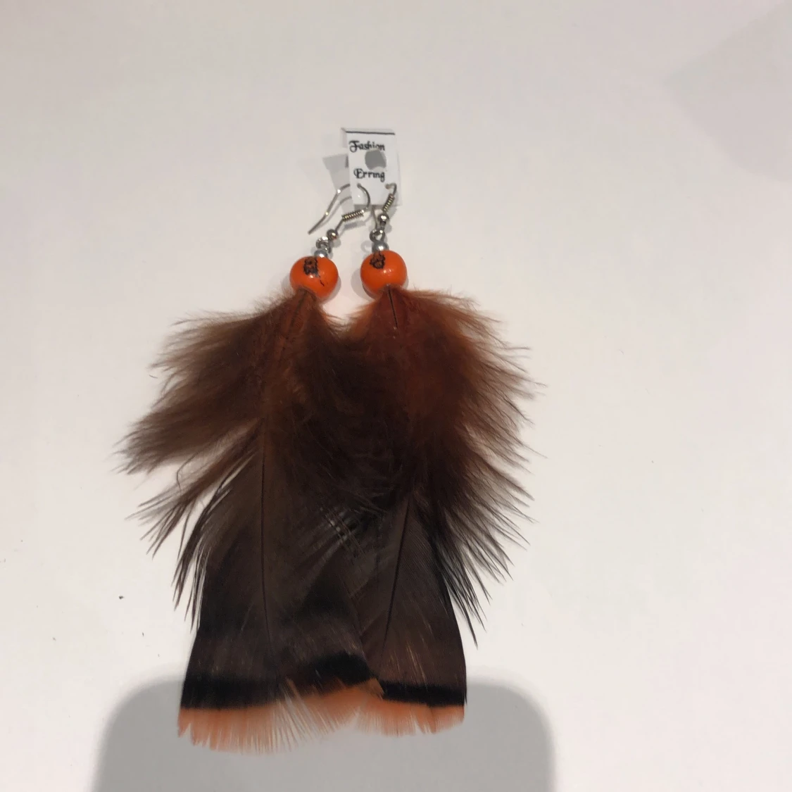 Örhängen med fjädrar