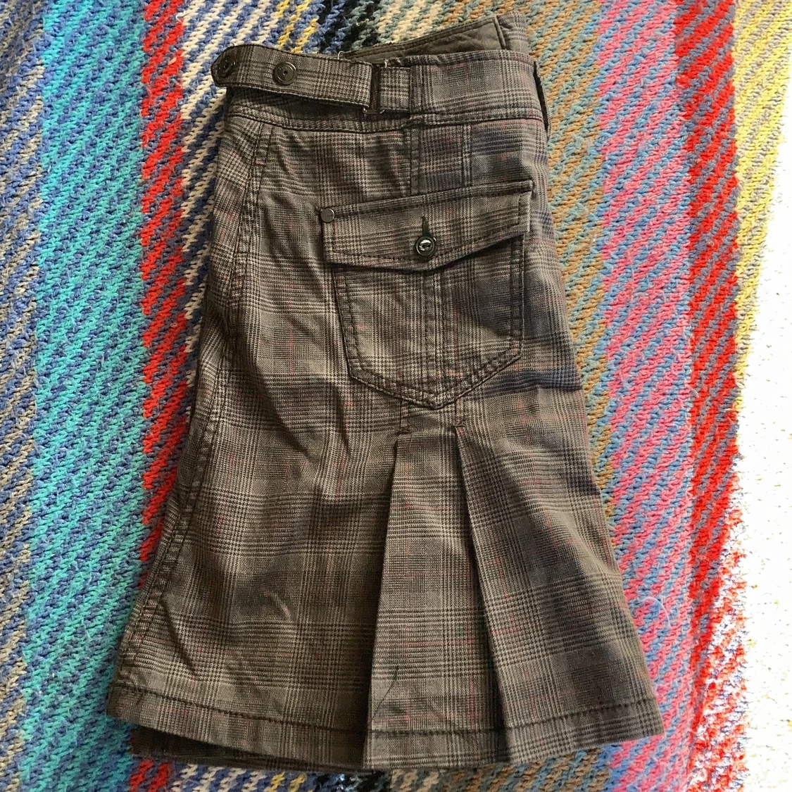 kjol stl 38 från esprit