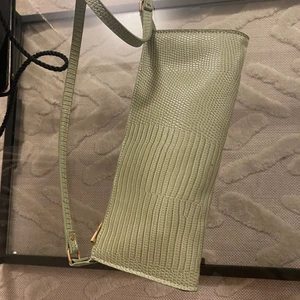 Ny väska - Helt ny väska, säljer på grund av fel färg.