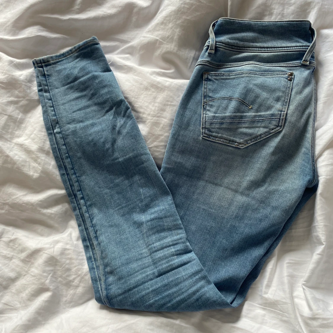 Ljusblåa jeans - 90