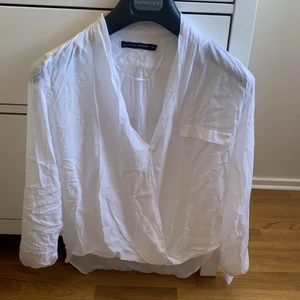 Blus  - Vit blus från Zara 