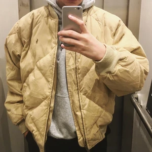 Vintage Ralph Lauren Puffer Jacket - Size L but fits M I’d say! 