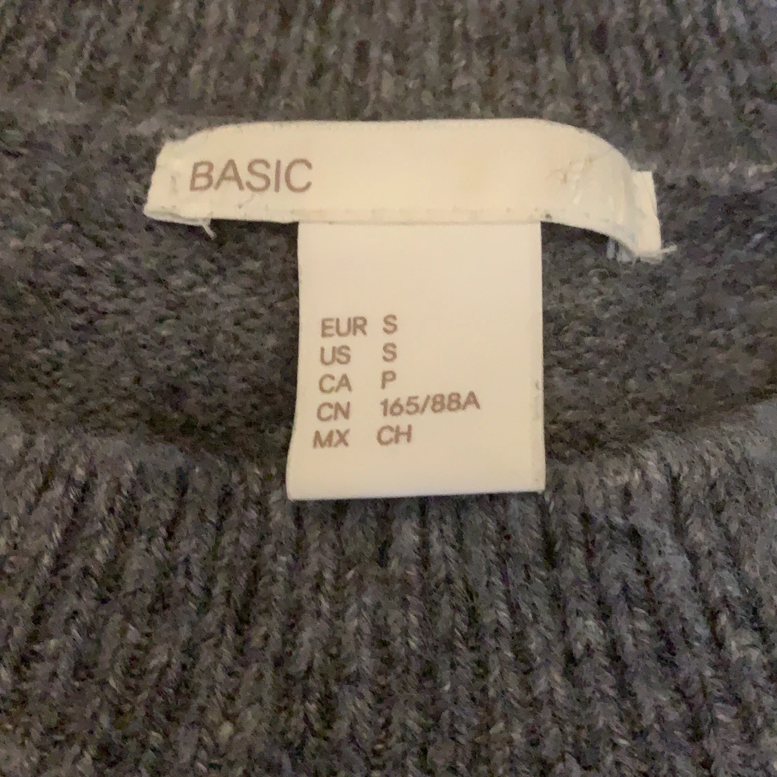 Grå stickad tröja från Hm - 90