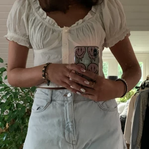 Topp - Super söt pufftopp perfekt t skolan, fest eller bara till vardags köptes för 399kr ALDRIG använd 🤍⚡️