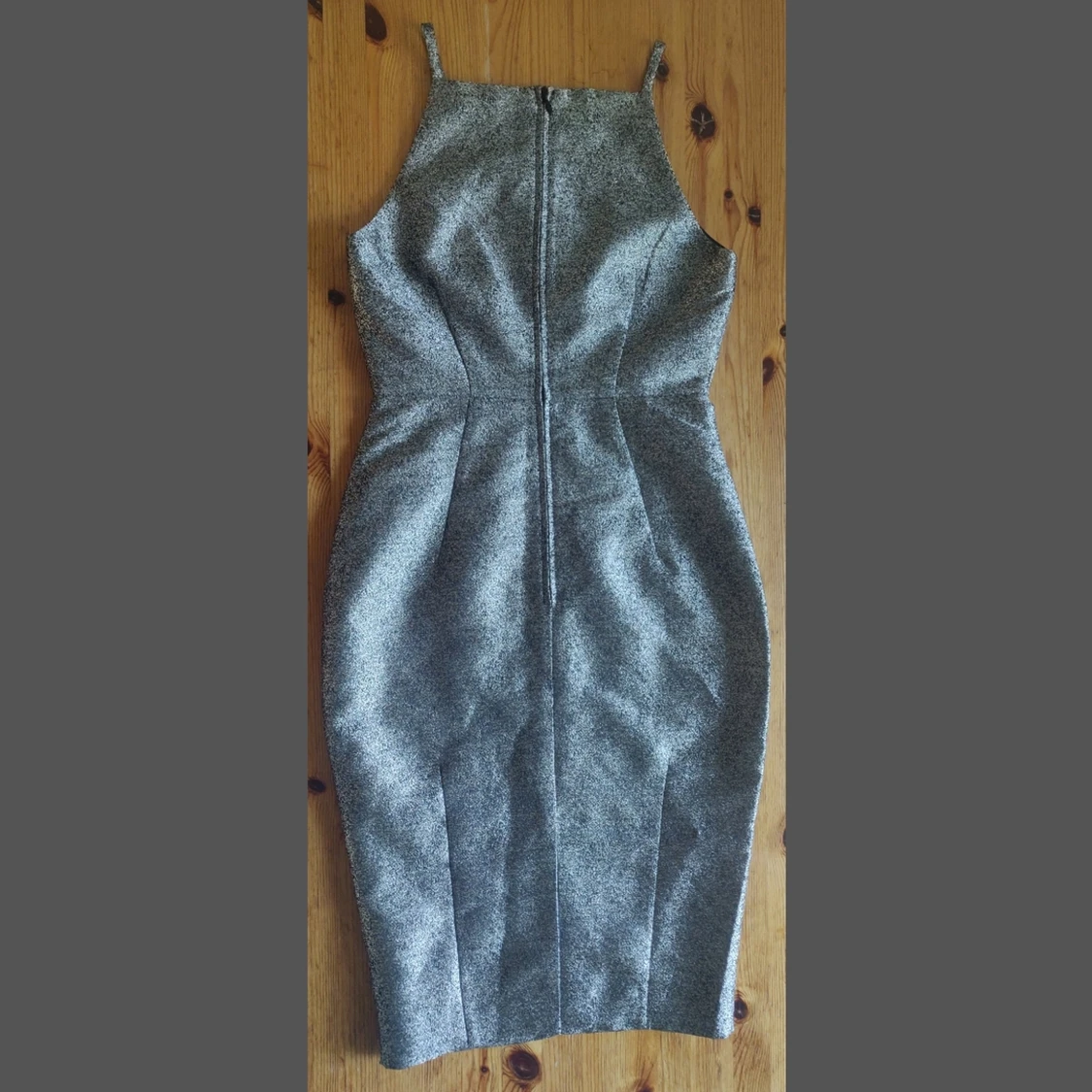 Guldig festklänning - 90