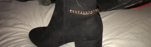 Din sko - Jättefina skor och är aldrig använda!  Perfekta nu mot hösten! Passar som till jeans och klänning 👌🏽