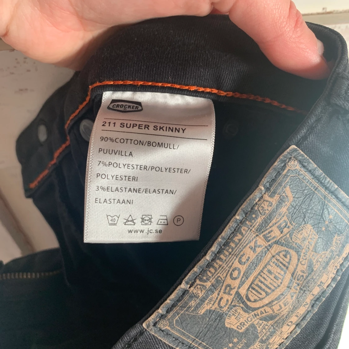 Svarta Slim Jeans - märke Crocker - 91