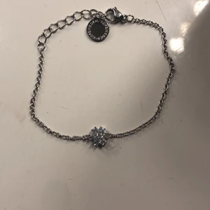 Armband - Jättefint armband från Snö Of sweden❤️ helt nytt❤️ 70kr + frakt❤️ köpt för 249kr