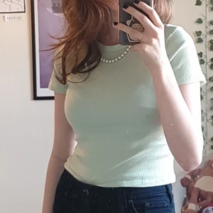 Ljus grön t-shirt  - En fin t-shirt som jag inte längre använder 🥰