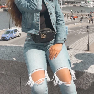 Byxor - Oanvända byxor, (finns flera bilder) dem sitter perfekt! 