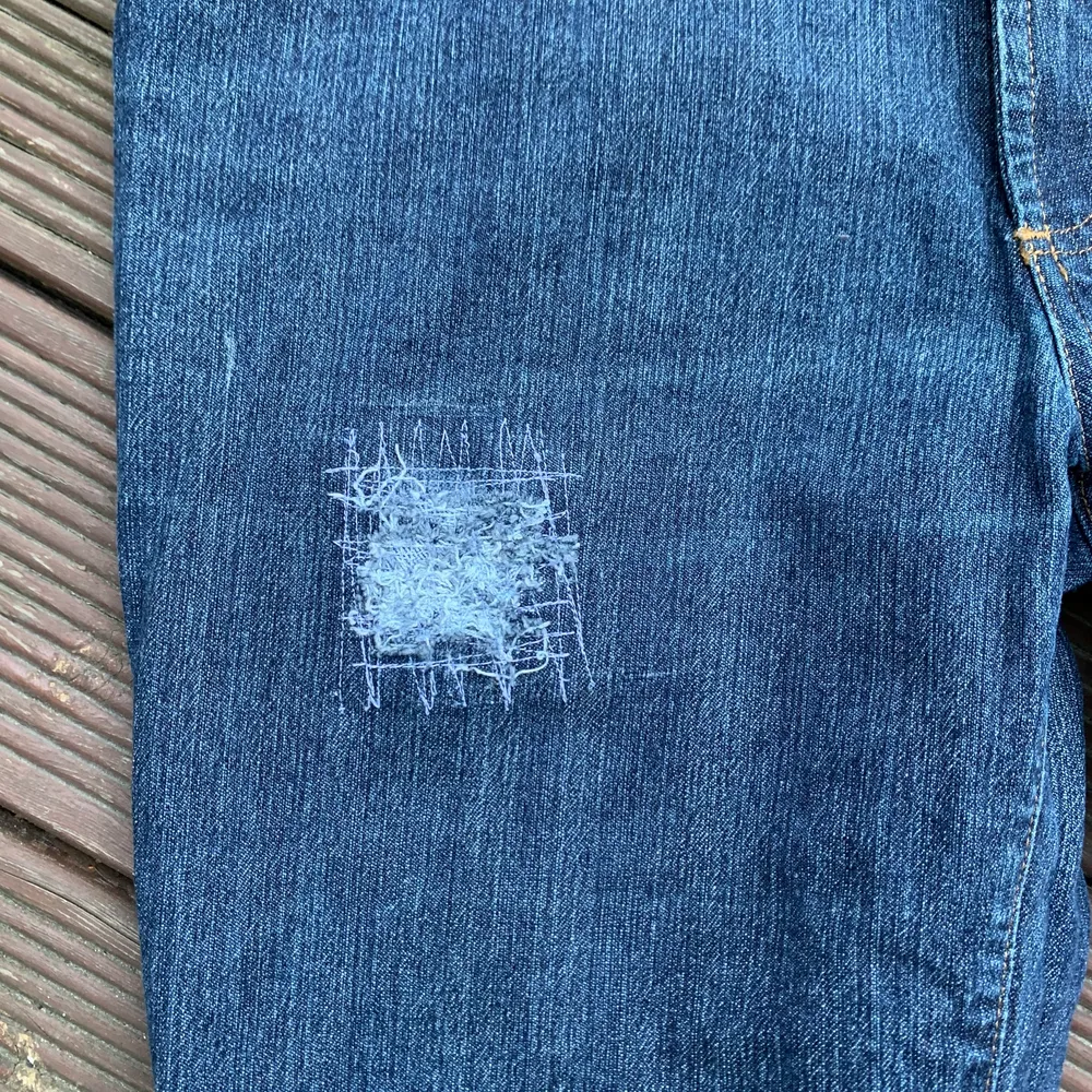  Ett par feta bootcut jeans funkar för både kille och tjej skrivit frågor / köp buda i kommentarerna . Jeans & Byxor.