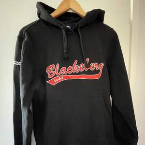 Blackeberg basket hoodie.
