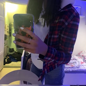 Sommarjacka - Fin sommarjacka från Monki! Nypris 400kr! Har använt den 2 ggr Pris kan diskuteras😊💗