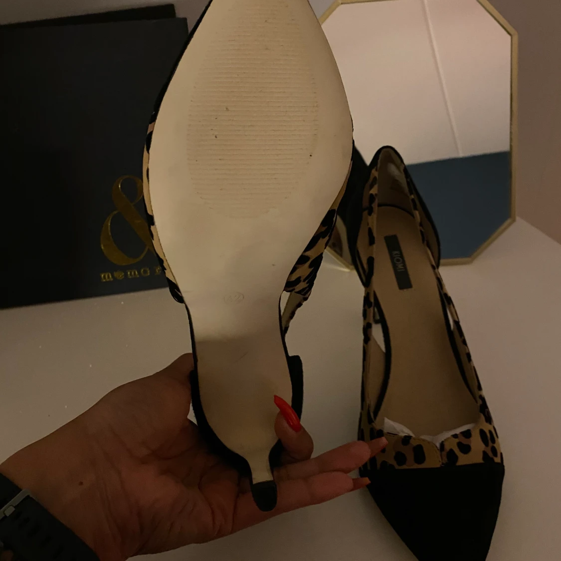 Nya pumps, leopard och Svarta stl.41 - 91