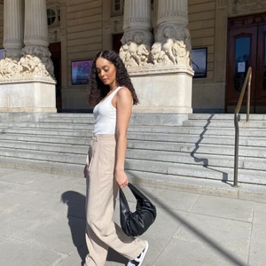 Väska Lindex  - Väska i skinnimitstkon från LINDEX. Endast använd en gång.