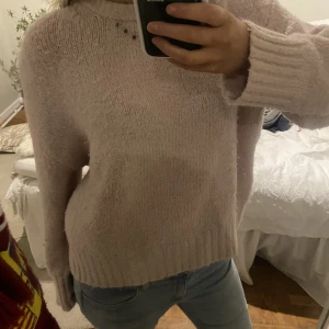Rosa tröja  - Köpt ifrån zara länge sen super skön 