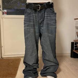 snygga långa ecko jeans! 