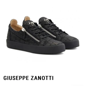 Zanotti  - Zanotti skor använda väldigt få gånger storlek 43