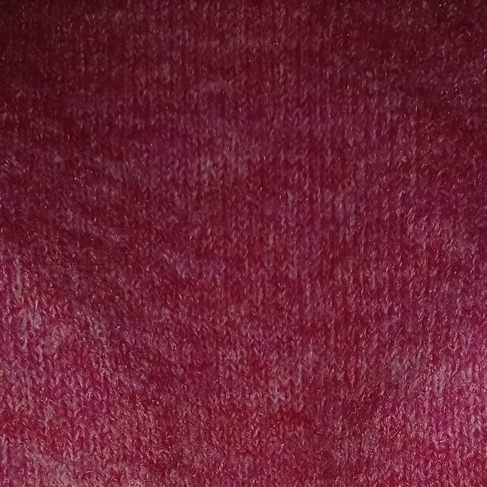Har lite korta ärmar men kan användas som trekvartsärmad tröja om man är längre❤️. Tröjor & Koftor.