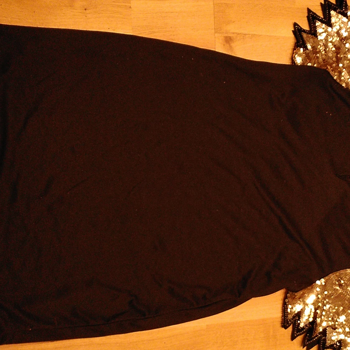 Nyårstunika tunika guldpaljett på armar - 90