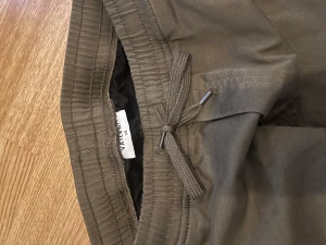 Byxor - Army byxor från Vailent med mudd nertill, nyskick! 