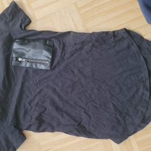 Oversize tshirt 134/140  Fint skick