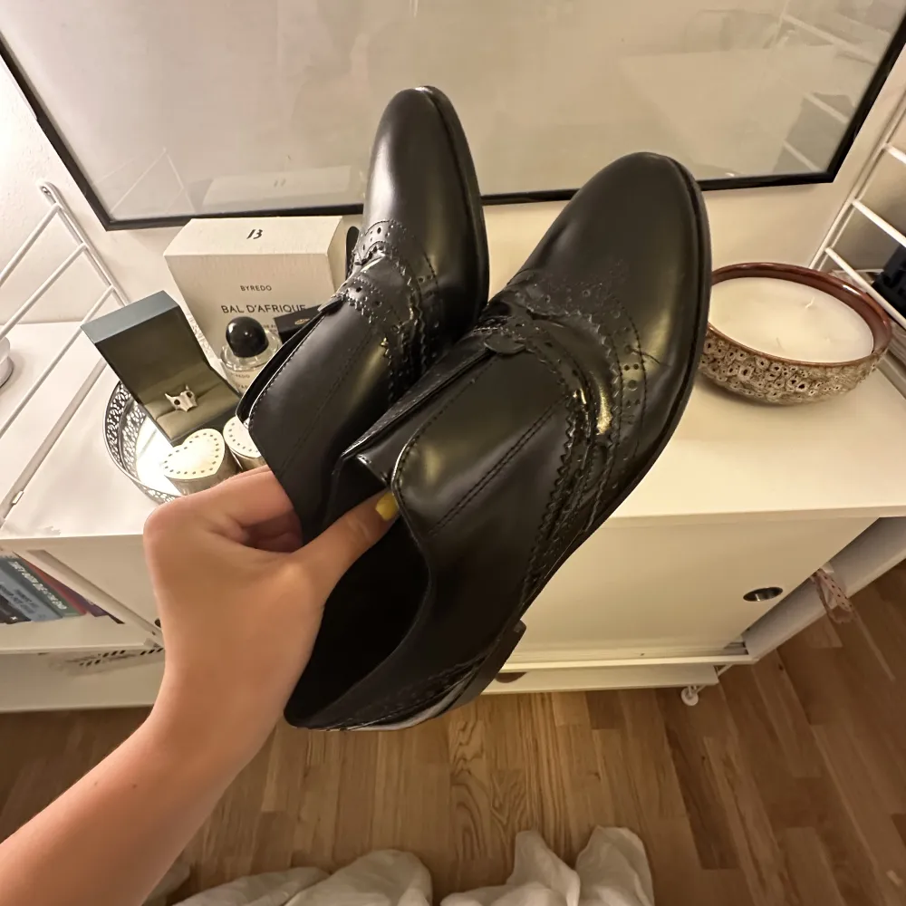 Unika loafers jag köpte secondhand i new York, nästan aldrig använda👏🏼. Skor.