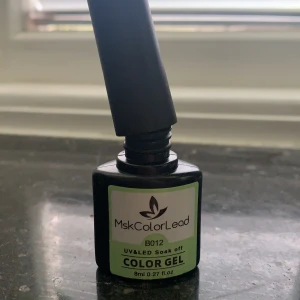 Color gele - Sommar känsla, i färgen B012 helt ny!