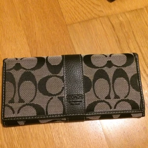 plånbok - oanvänd plånbok från coach