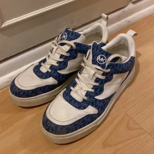 Skor - Sneakers från Michael Kors Storlek 43/44