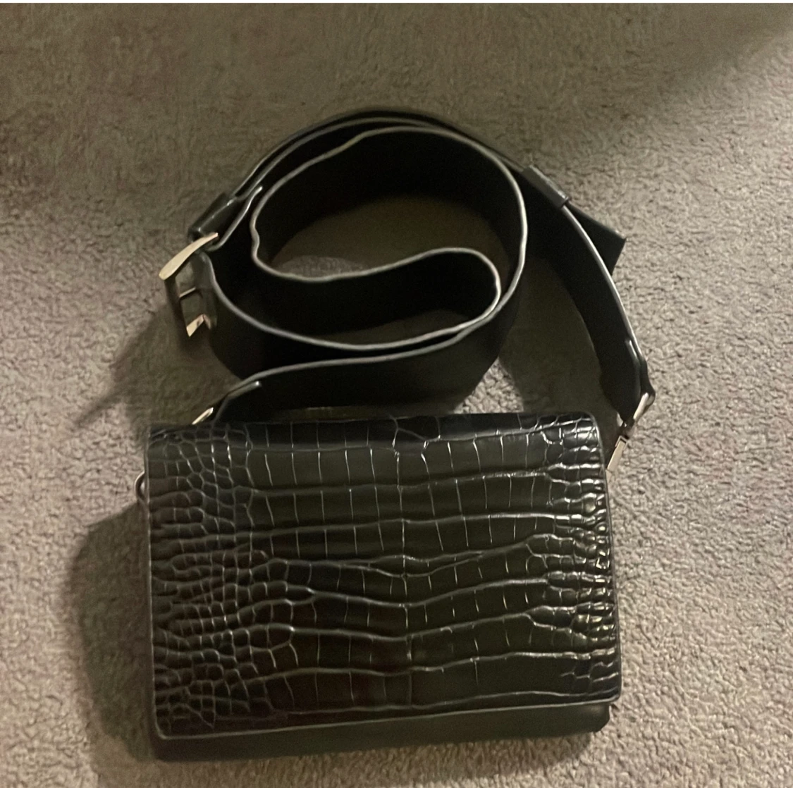 Svart väska  - 90